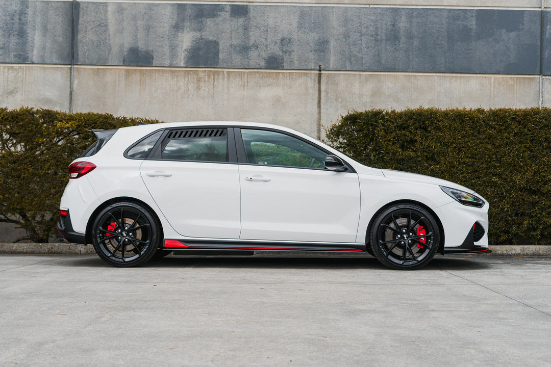 i30N Hatch PDE V6 FL2 2025 Side Skirt Splitters (Pair) - Image 2 by Flow Design