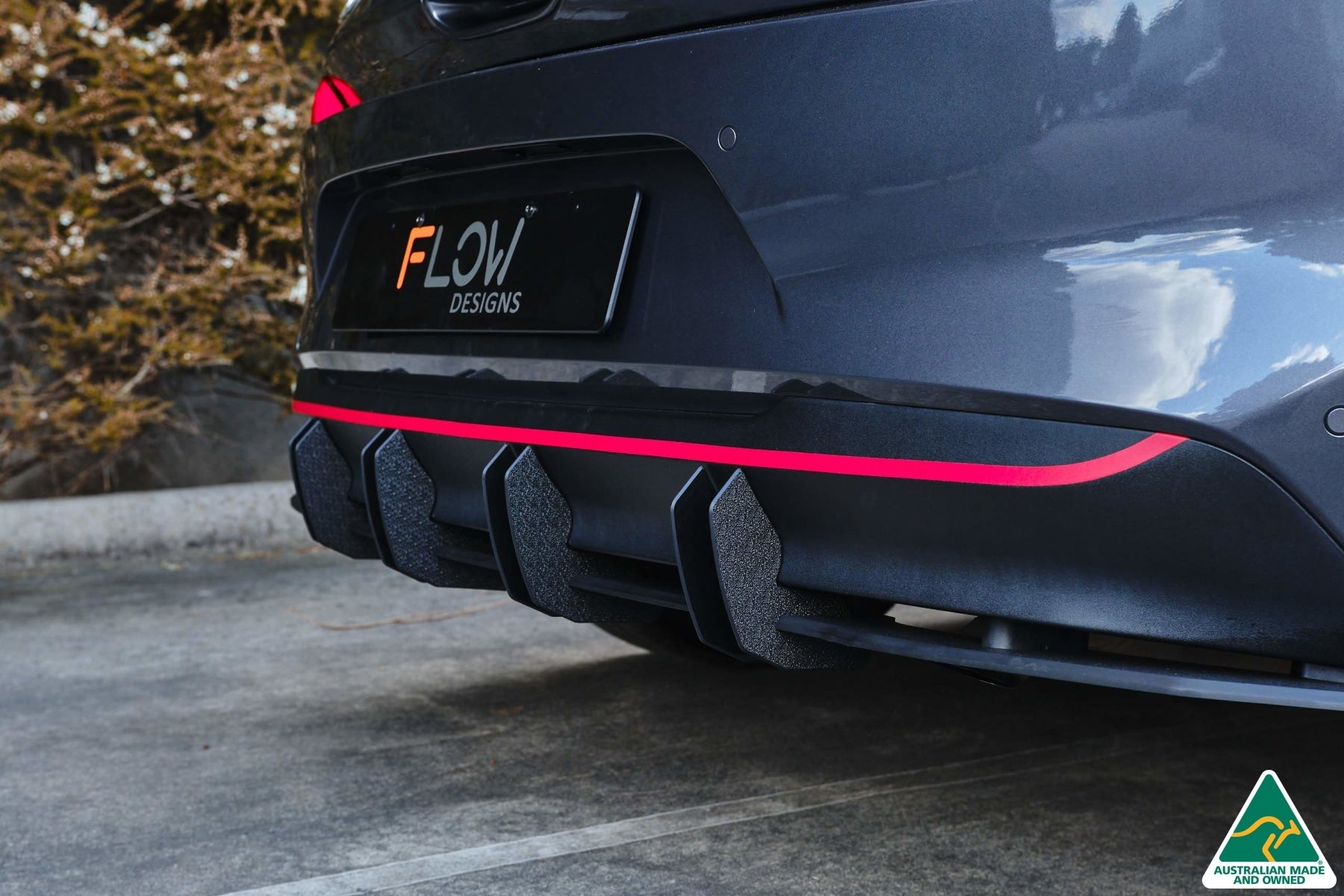 i30 Hatch PD1, PD2 2018-2020 Flow-Lock Rear Diffuser (GLOSS BLACK)