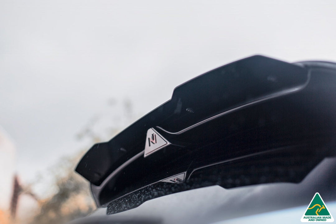 REARSPOILERCLOSEUP UNDERNEATH by Flow Design